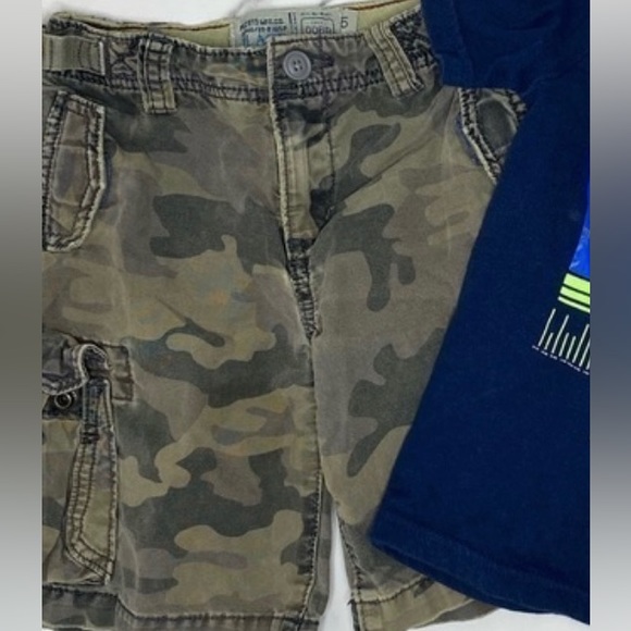 Lot De 2 Shorts Garçon The Children's Place - Taille 6 - Bleu Et Gris Foncé - État Très Bon